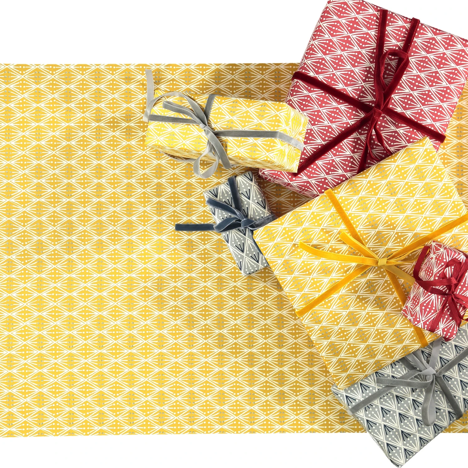 Selvedge & Cambridge Imprint, Gift Wrapping Paper (Assortment Of Colours Available) 8 Selvedge & Cambridge Imprint, Gift Wrapping Paper (Assortment Of Colours Available) - Image 8
