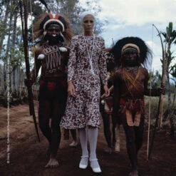 Issue 25 Harvest -Magazine World 25.2