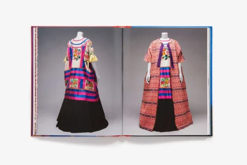 Frida Kahlo: Making Herself Up, Claire Wilcox, Circe Henestrosa -Magazine World 61 gJrYi7HL. SL1200