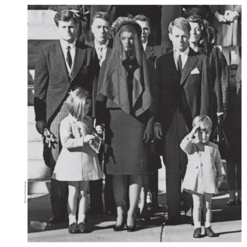 Issue 82 Lace -Magazine World 82 page 65