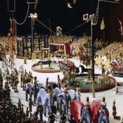 Issue 37 Dress Circle -Magazine World DressCircle 6