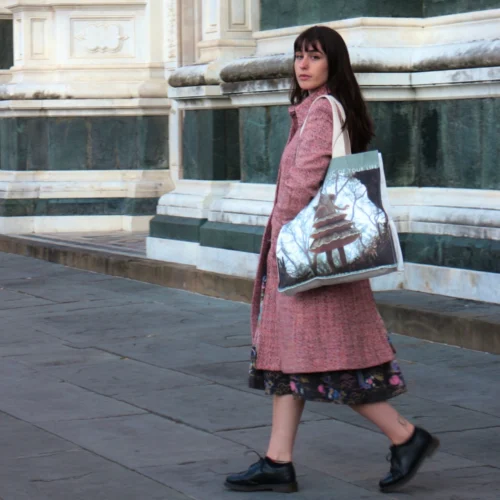 The Selvedge Tote, Issue 12 Voyage -Magazine World IMG 1000 ba5403c0 b3ba 4c2d 8bd0 96cbfeaa2b47 scaled