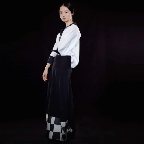 Issue 105 Checks & Stripes 35 Issue 105 Checks & Stripes -Magazine World YeholeeTeng4