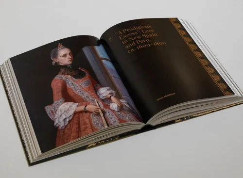 Threads Of Power: Lace From The Textilmuseum St. Gallen, Emma Cormack And Michele Majer -Magazine World storeedit7 15723